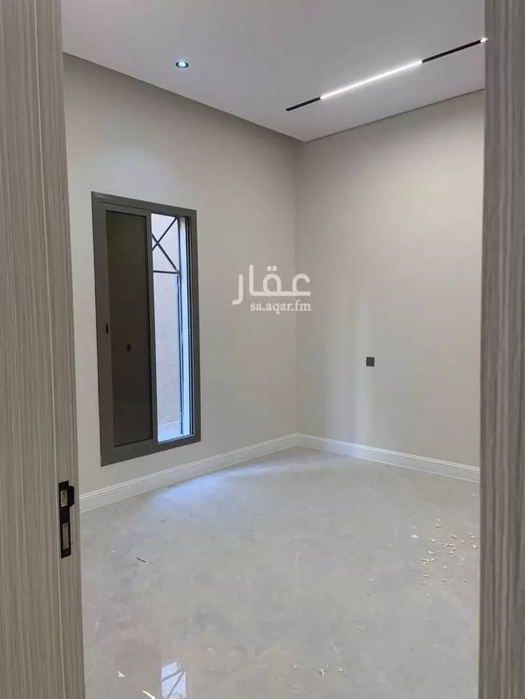 دور للبيع في شارع عثمان بن صالح, حي السويدي, مدينة الرياض, منطقة الرياض صورة 3