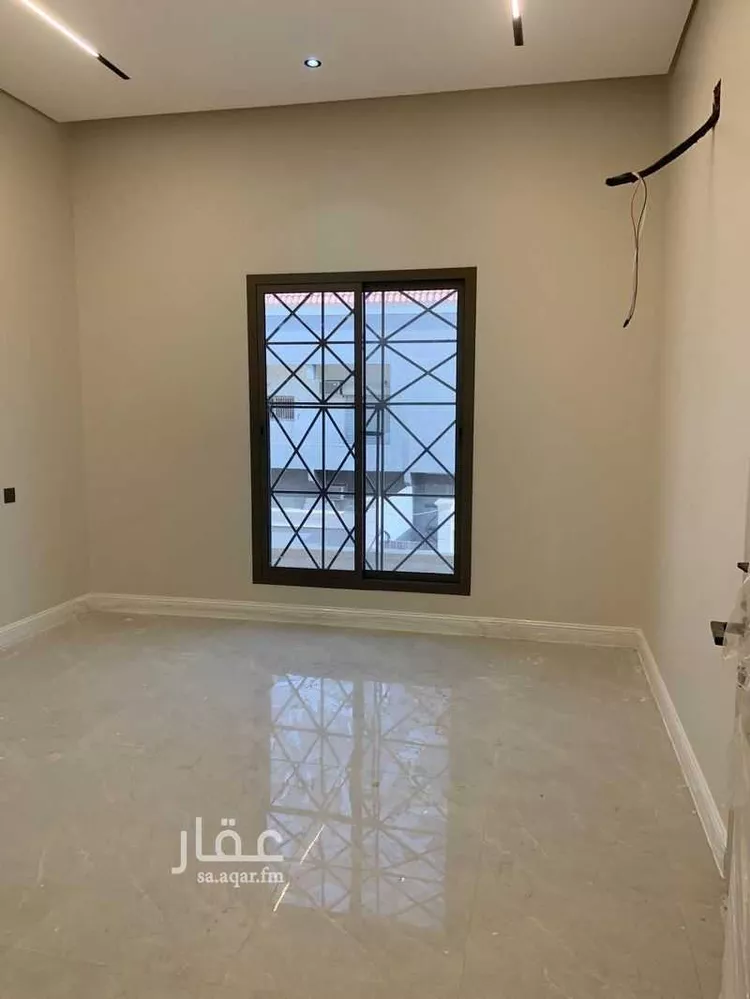 دور للبيع في شارع عثمان بن صالح, حي السويدي, مدينة الرياض, منطقة الرياض صورة 4