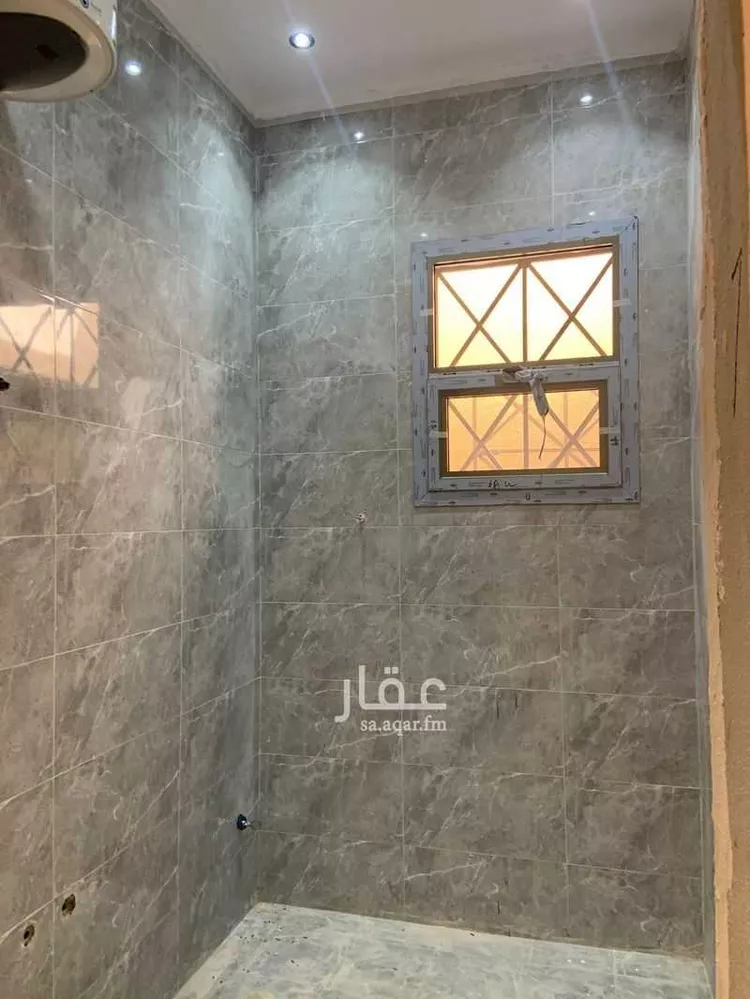 دور للبيع في شارع عثمان بن صالح, حي السويدي, مدينة الرياض, منطقة الرياض صورة 4