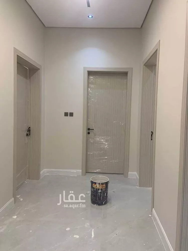دور للبيع في شارع عثمان بن صالح, حي السويدي, مدينة الرياض, منطقة الرياض صورة 2