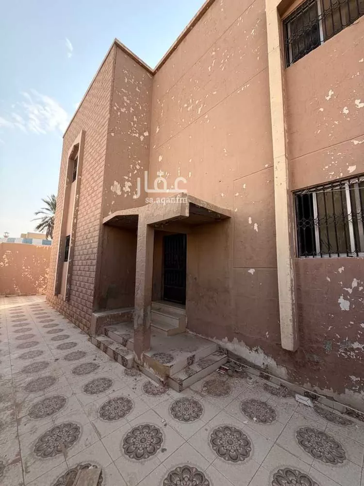 فيلا للبيع في شارع محمد السدوسي, حي الشفاء, مدينة الرياض, منطقة الرياض صورة 2