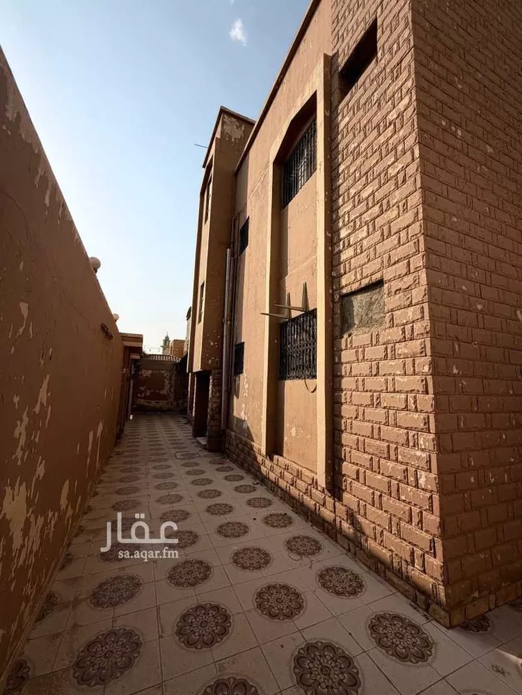 فيلا للبيع في شارع محمد السدوسي, حي الشفاء, مدينة الرياض, منطقة الرياض صورة 3