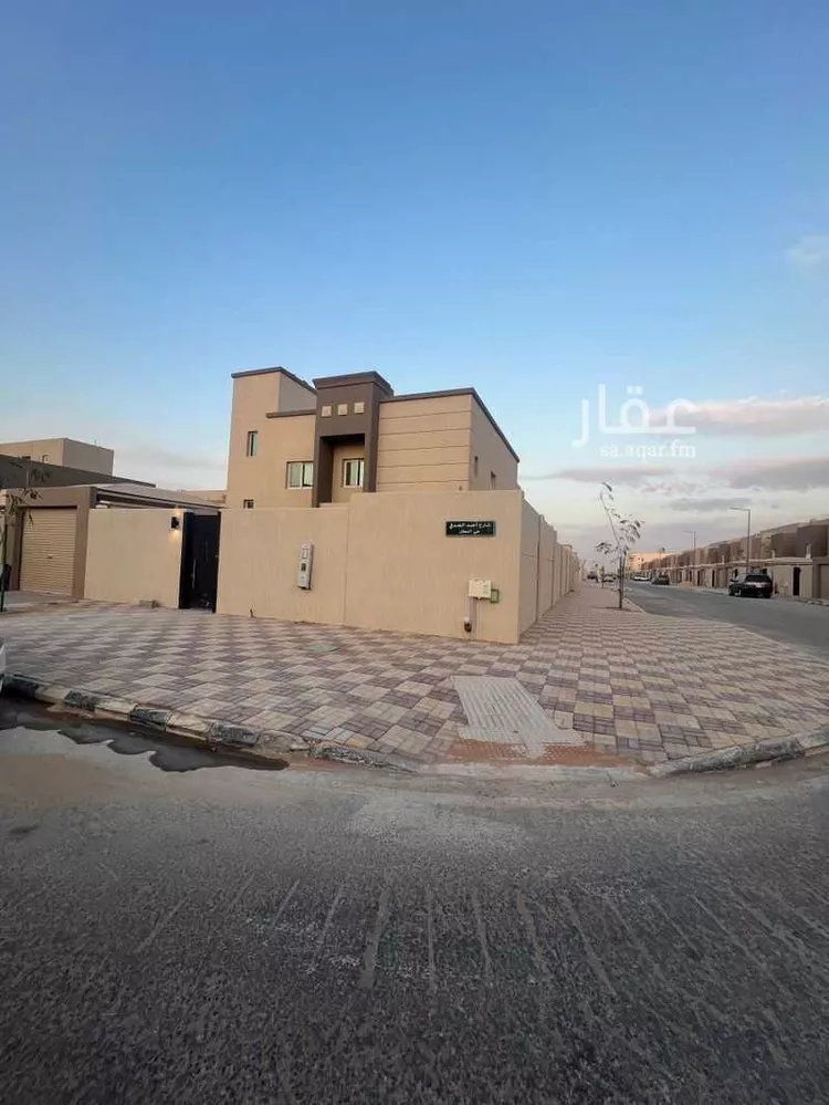 فيلا للبيع في شارع أحمد الصدفي, حي مطار الملك خالد الدولي, مدينة الرياض, منطقة الرياض صورة 5