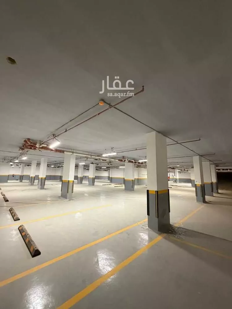 عمارة للإيجار في شارع عبدالله ابن سعود ابن عبدالعزيز ، حي الجنادرية ، الرياض ، منطقة الرياض 16