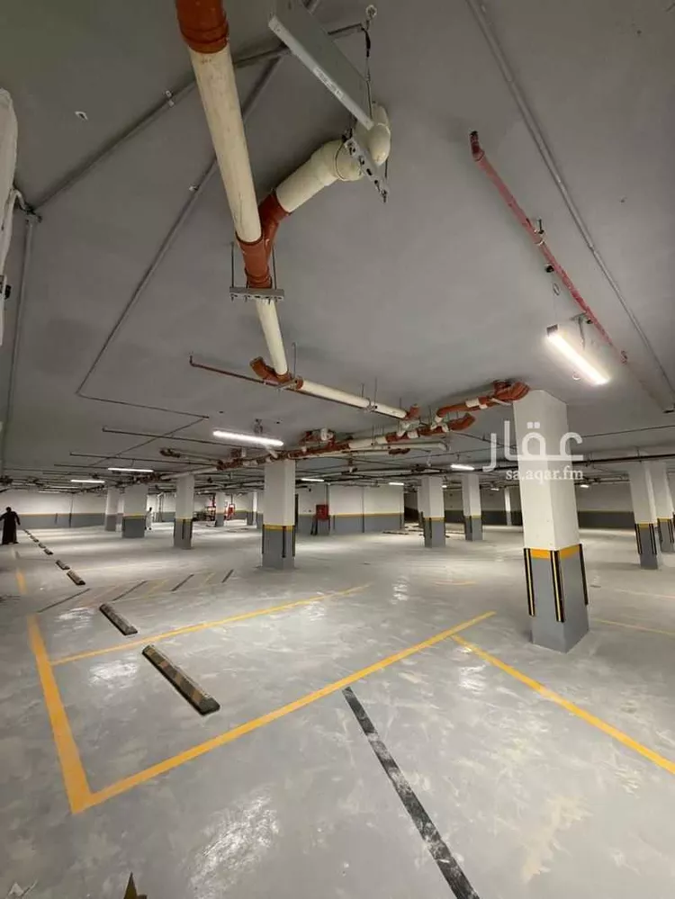 عمارة للإيجار في شارع عبدالله ابن سعود ابن عبدالعزيز ، حي الجنادرية ، الرياض ، منطقة الرياض 19