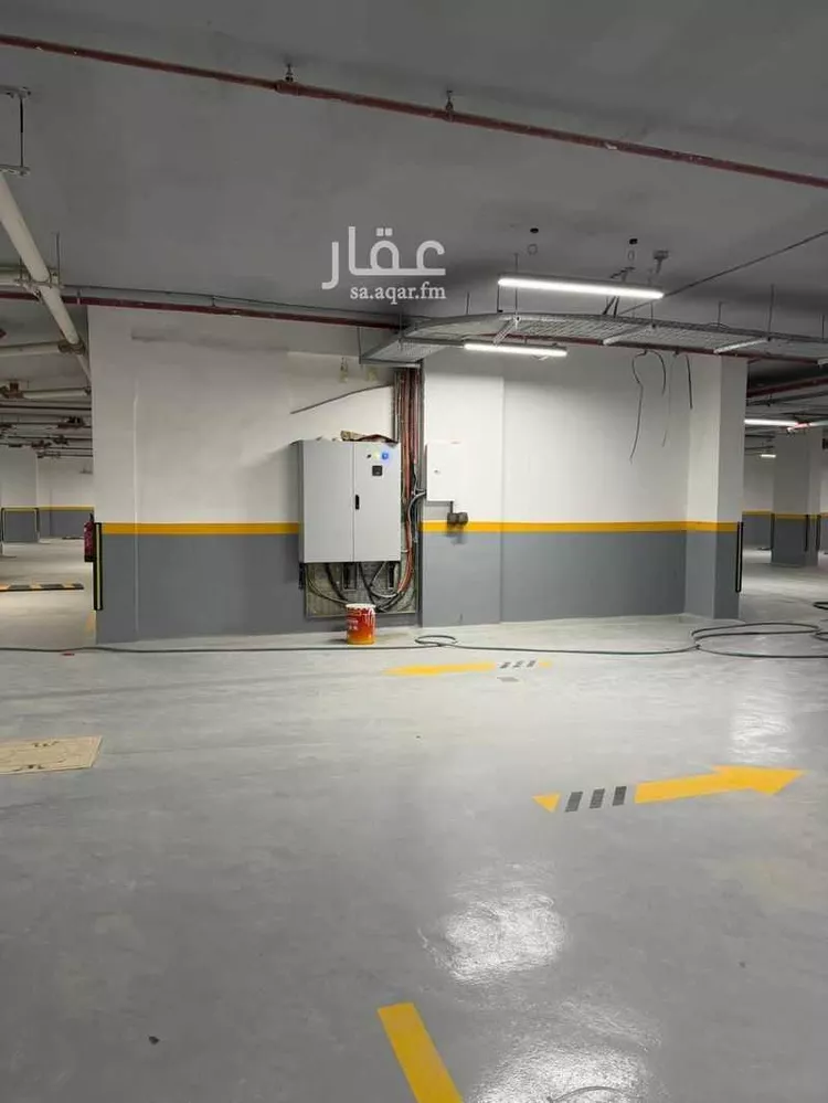 عمارة للإيجار في شارع عبدالله ابن سعود ابن عبدالعزيز ، حي الجنادرية ، الرياض ، منطقة الرياض 23