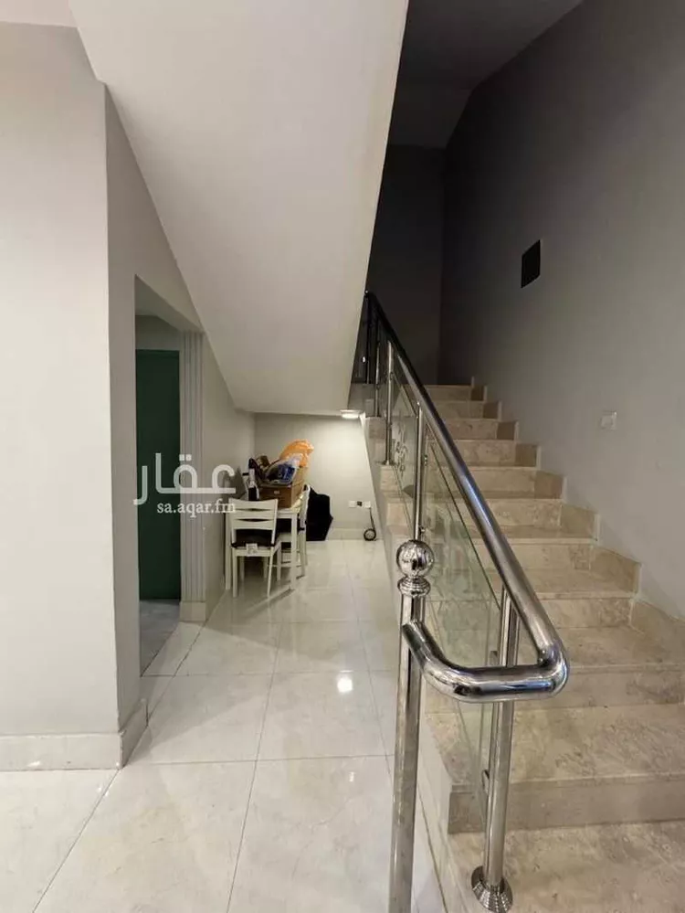 فيلا للبيع في شارع إبراهيم بن حسين, حي المهدية, مدينة الرياض, منطقة الرياض صورة 4