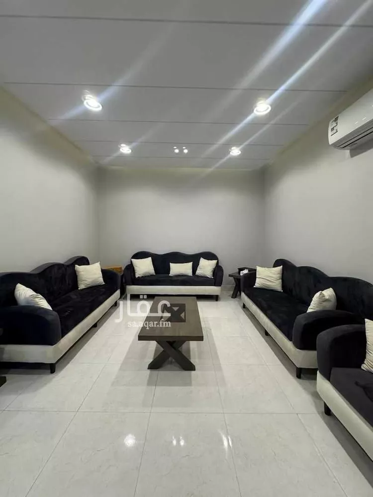 فيلا للبيع في شارع إبراهيم بن حسين, حي المهدية, مدينة الرياض, منطقة الرياض صورة 4