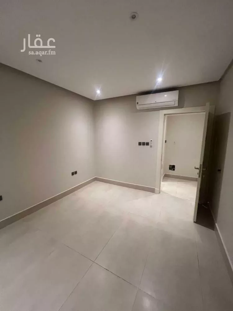 شقة للبيع في شارع عثمان بن عيسى, حي الإزدهار, مدينة الرياض, منطقة الرياض صورة 3