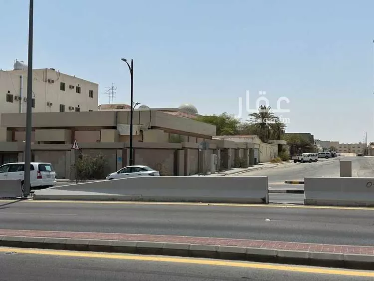 دور للبيع في شارع الامير متعب ابن عبدالعزيز, حي الروضة, مدينة الدمام, المنطقة الشرقية