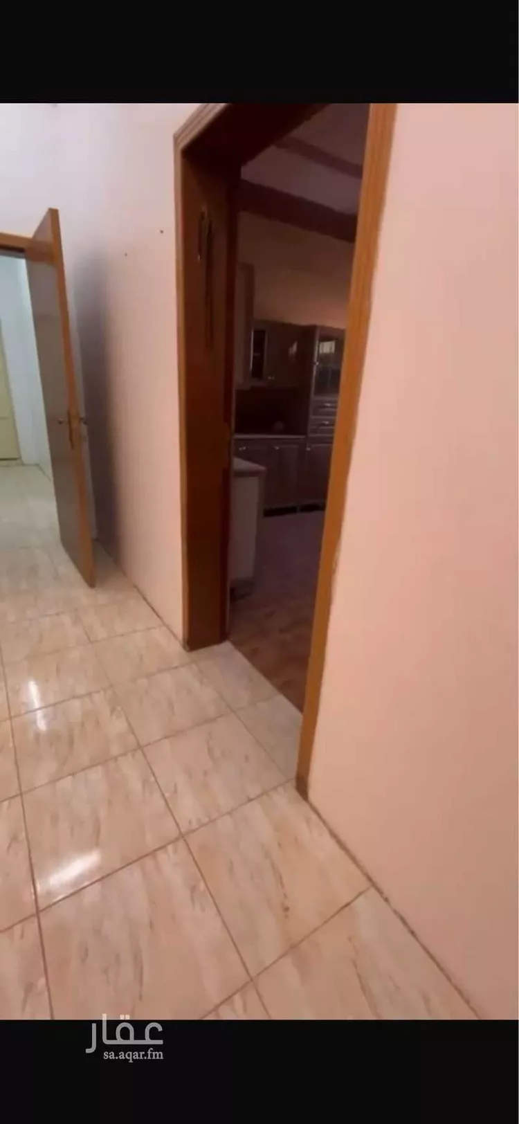 عمارة للإيجار في شارع الاحمدي, حي الخليج, مدينة النعيرية, المنطقة الشرقية