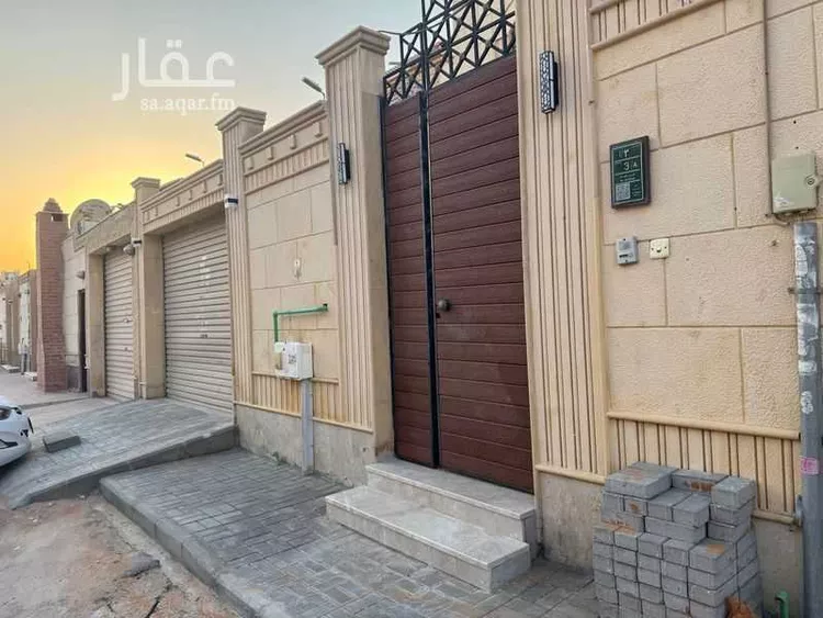 فيلا للبيع في شارع رقم 38 ، حي العزيزية ، الرياض ، منطقة الرياض صورة 5
