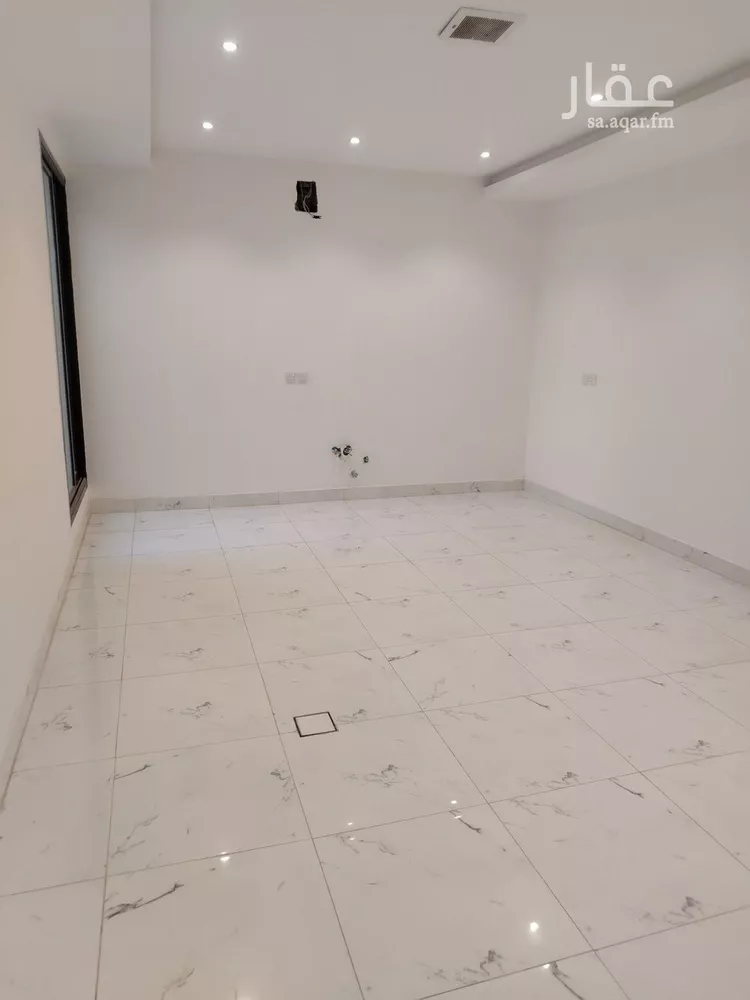 فيلا للبيع في شارع إسماعيل بن أبي اليسر, حي العارض, مدينة الرياض, منطقة الرياض صورة 3