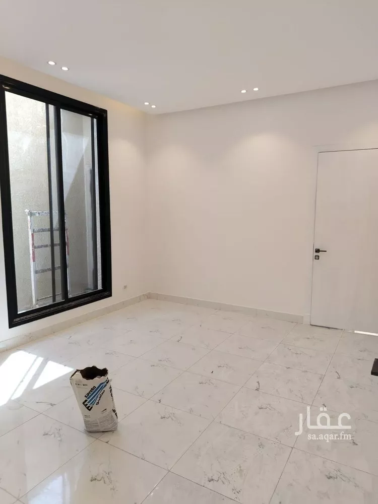 فيلا للبيع في شارع إسماعيل بن أبي اليسر, حي العارض, مدينة الرياض, منطقة الرياض صورة 2