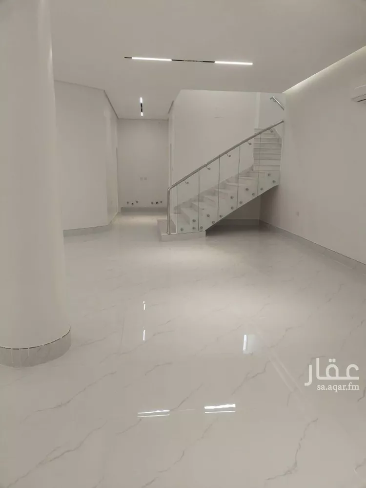 فيلا للإيجار في شارع عبدالعزيز بن سبيل, حي العارض, مدينة الرياض, منطقة الرياض صورة 3