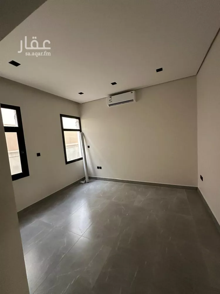 فيلا للبيع في شارع محمد بن طولون, حي العارض, مدينة الرياض, منطقة الرياض 11