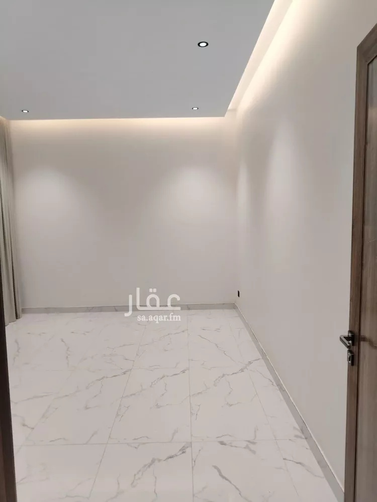 دور للبيع في شارع أحمد البراج, حي العارض, مدينة الرياض, منطقة الرياض صورة 2