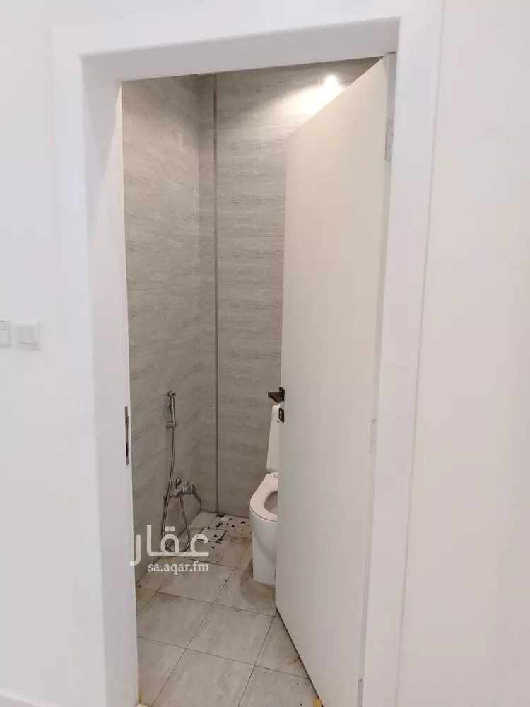 فيلا للبيع في شارع إسماعيل بن أبي اليسر, حي العارض, مدينة الرياض, منطقة الرياض صورة 2