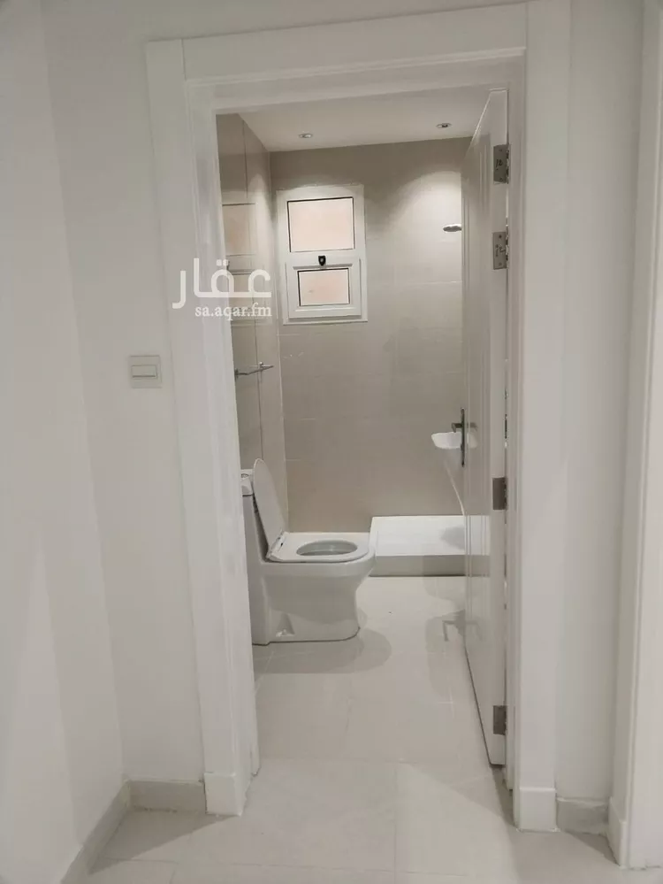 فيلا للبيع في شارع عبدالعزيز بن سبيل, حي العارض, مدينة الرياض, منطقة الرياض صورة 4