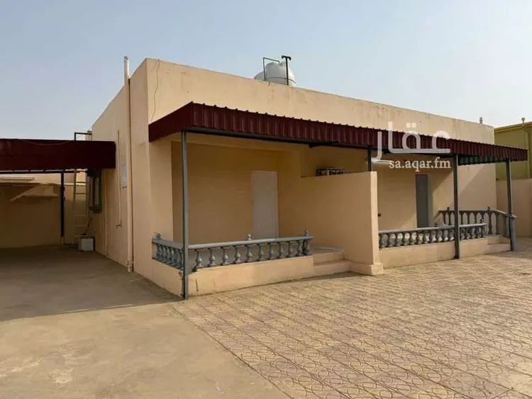 دور للبيع في شارع لطف ابن سعد السميني, حي النهضة, مدينة محائل, منطقة عسير
