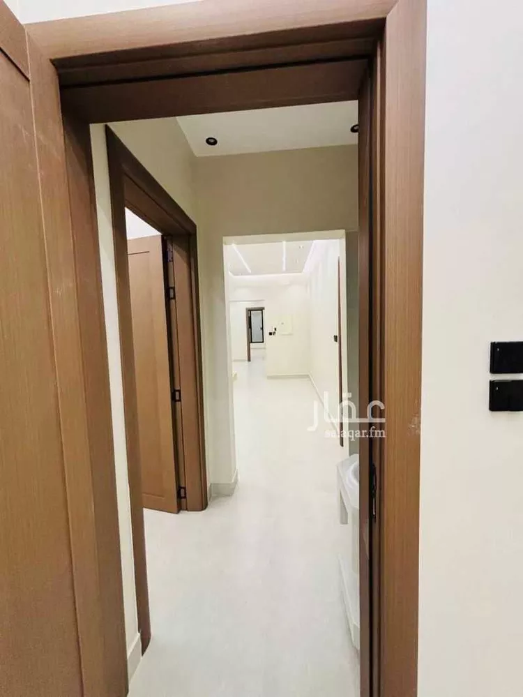 فيلا للبيع في شارع القاسم ابن عيسى, حي الياسمين, مدينة محائل, منطقة عسير صورة 2