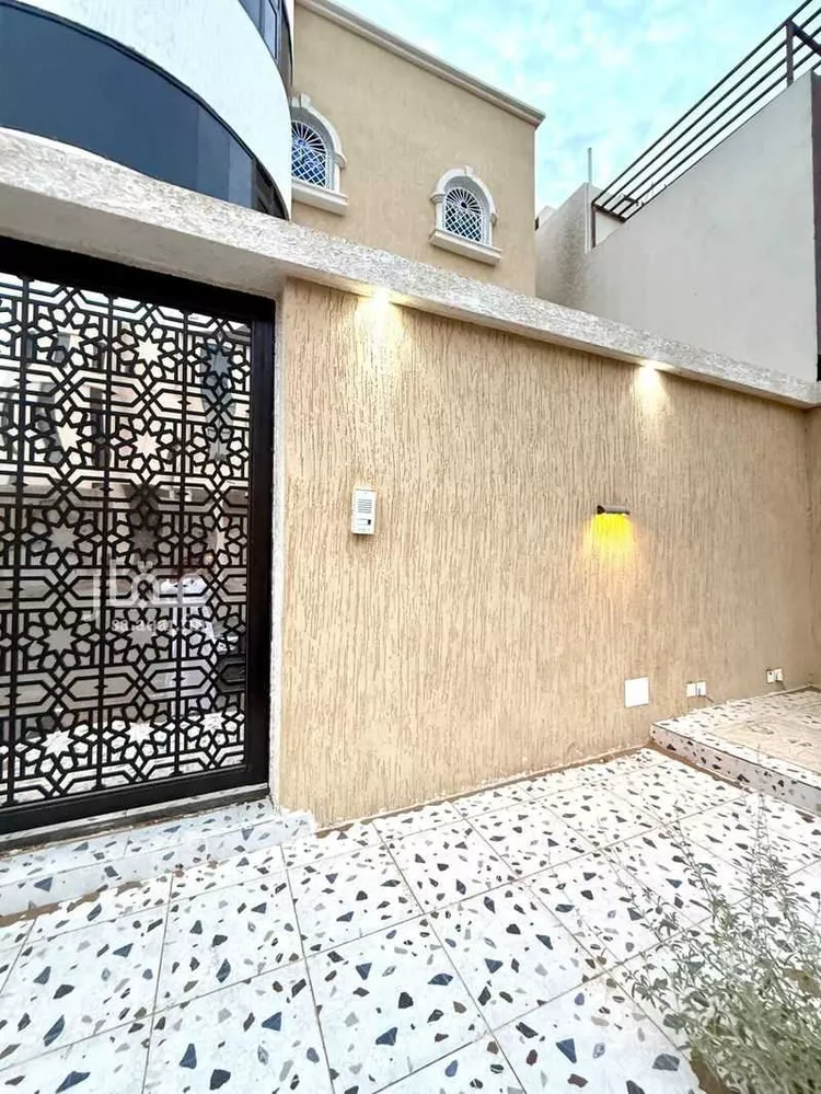 دور للبيع في شارع رئاب بن عمرو الليثي, حي الحيلة الغربي, مدينة محائل, منطقة عسير صورة 2
