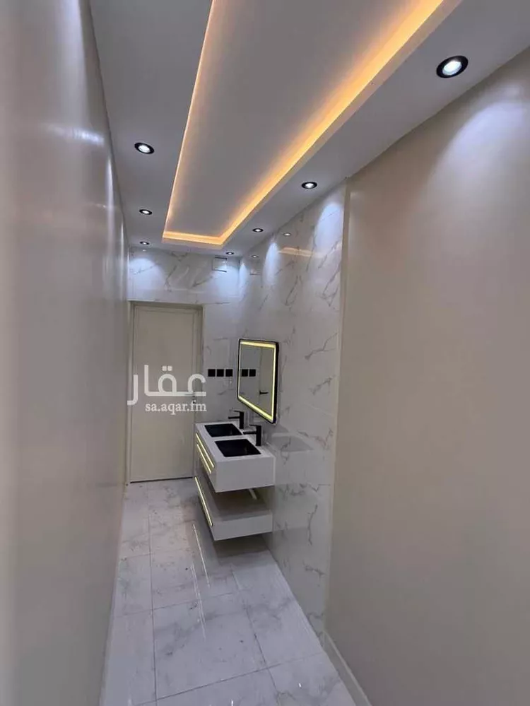 دور للبيع في شارع خميس مطير, حي المفازه, مدينة المفازه, منطقة عسير