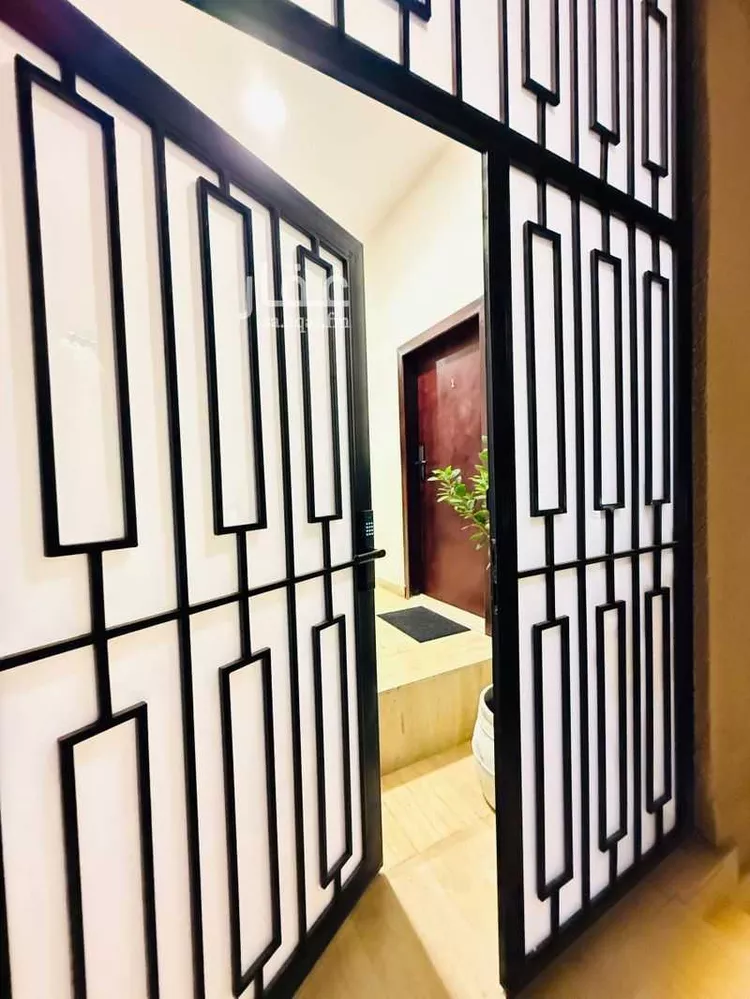عمارة للبيع في شارع الناصرة, حي شمسان, مدينة أبها, منطقة عسير صورة 2