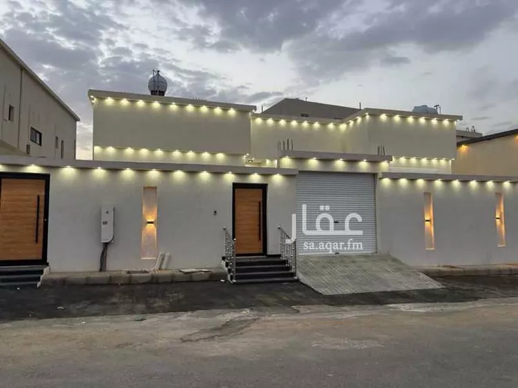 دور للبيع في شارع روابي ابها, حي السوسن, مدينة أبها, منطقة عسير