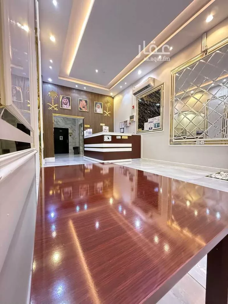 عمارة للبيع في شارع الحزام الدائري, حي الخالدية, مدينة محائل, منطقة عسير صورة 2