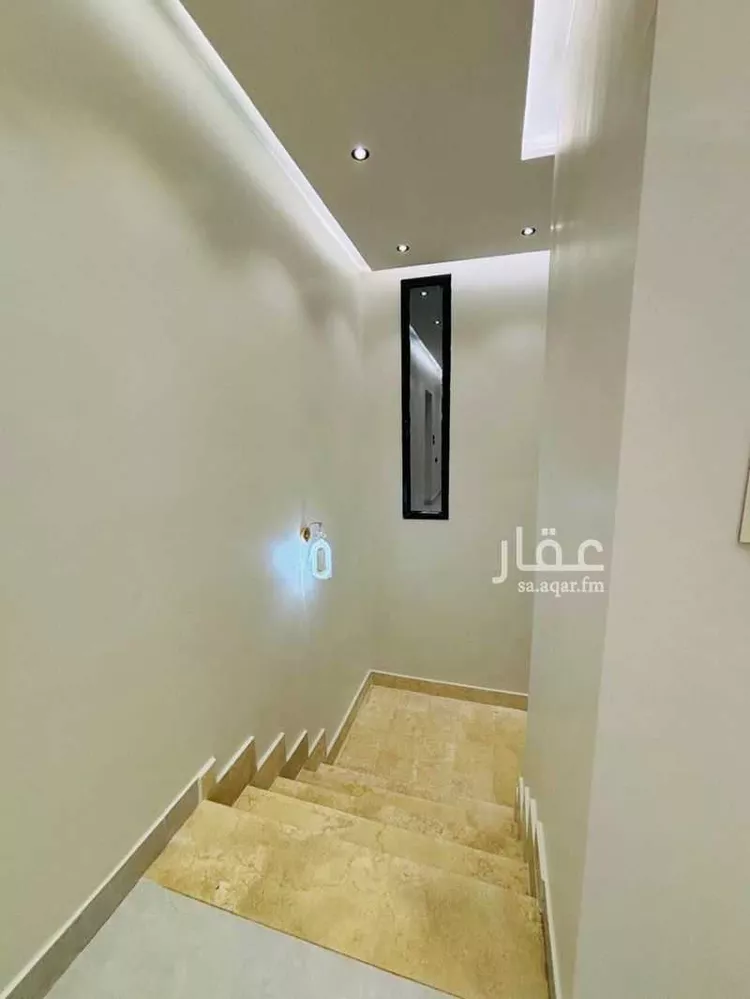 فيلا للبيع في شارع القاسم ابن عيسى, حي الياسمين, مدينة محائل, منطقة عسير صورة 4