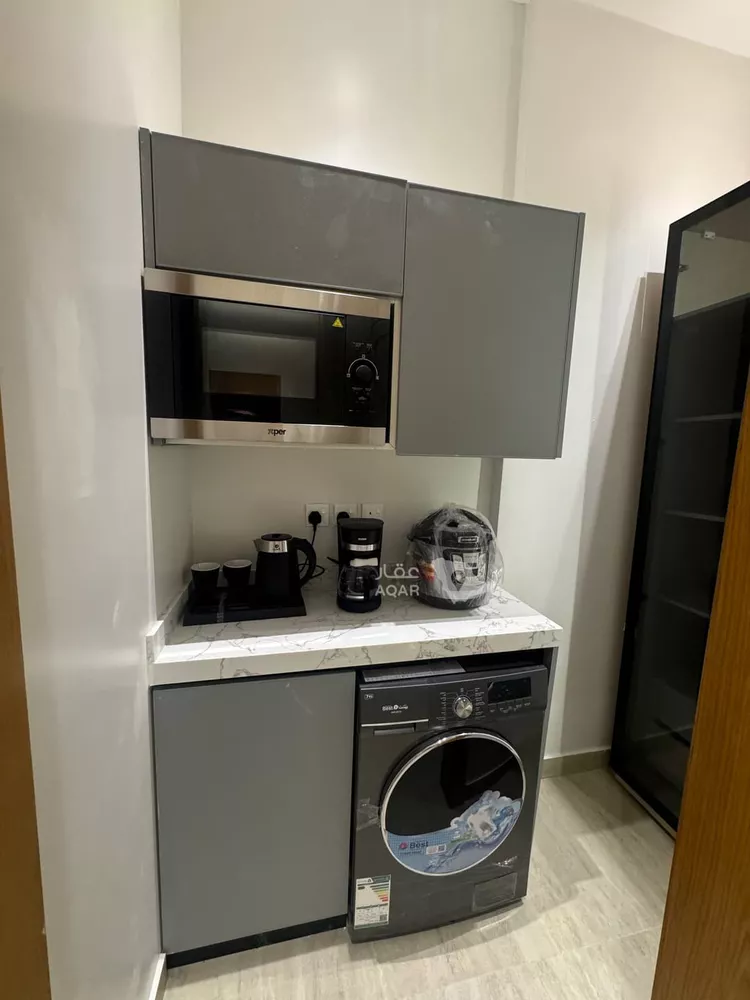 Studio for rent in Riyadh Al Mahdiyah 4
