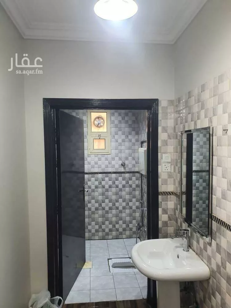 شقة للإيجار في شارع ابن المنذر ، حي عكاظ ، الرياض ، منطقة الرياض صورة 2