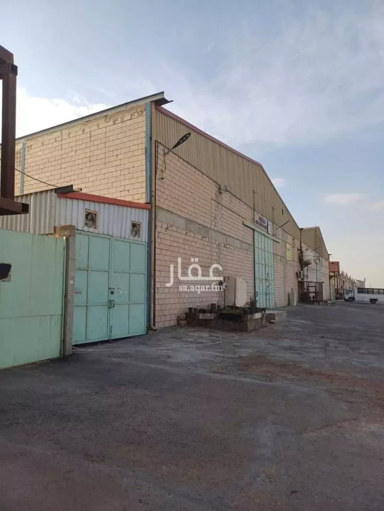مستودع للبيع في شارع البيت العتيق, حي المشاعل, مدينة الرياض, منطقة الرياض صورة 2