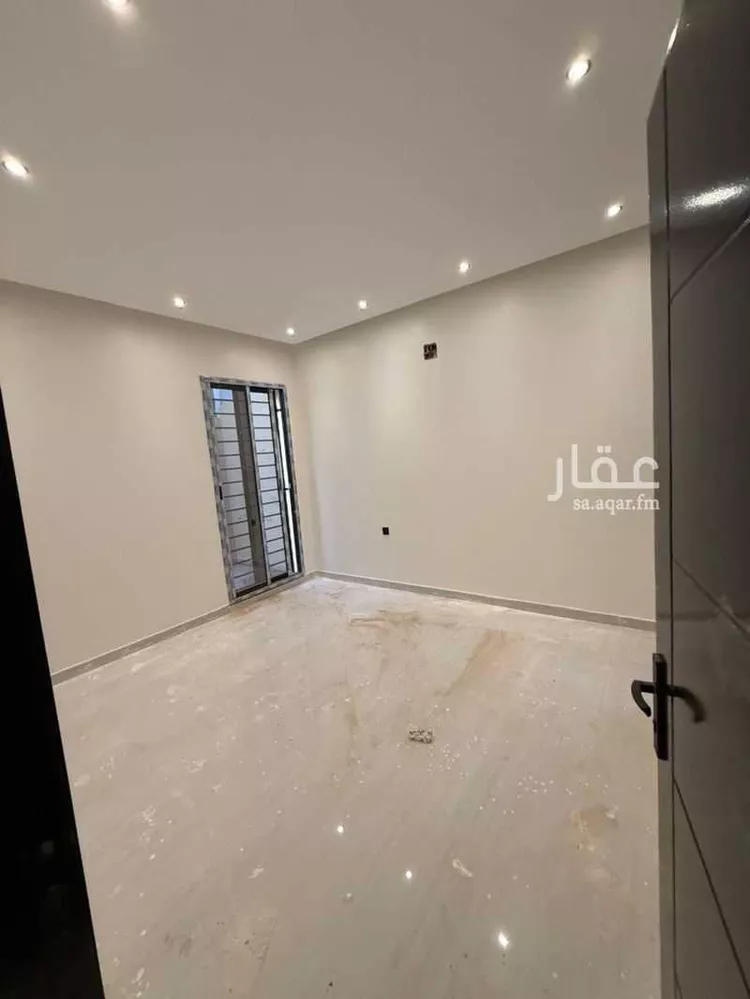 فيلا للبيع في شارع جنادة بن تميم, حي النسيم الغربي, مدينة الرياض, منطقة الرياض صورة 2