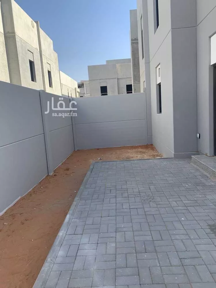 فيلا للبيع في شارع عمر بن جميع, حي مطار الملك خالد الدولي, مدينة الرياض, منطقة الرياض صورة 4