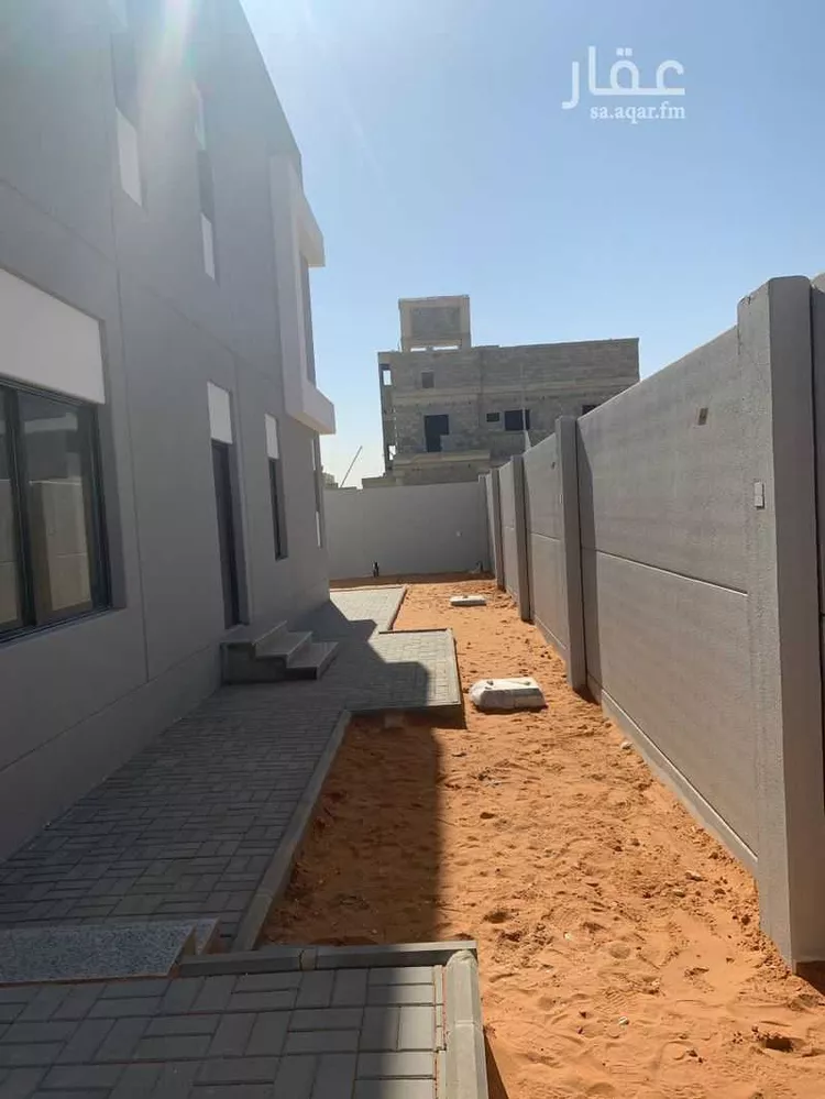 فيلا للبيع في شارع عمر بن جميع, حي مطار الملك خالد الدولي, مدينة الرياض, منطقة الرياض صورة 5