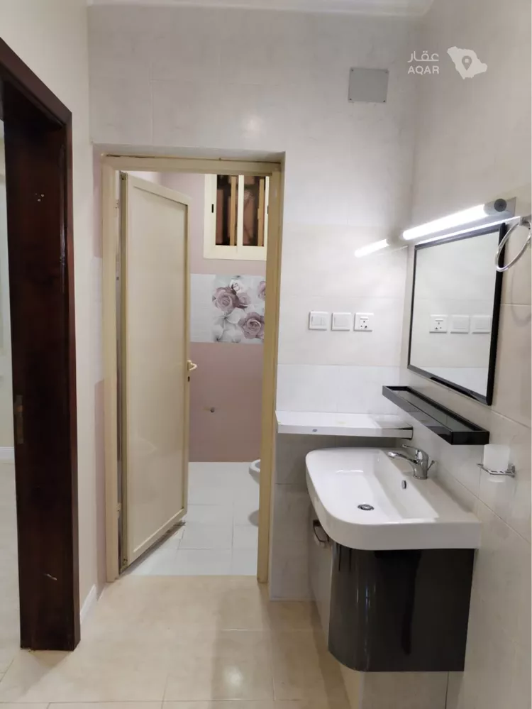 Apartment for Rent in Khamis Mushait Ar Rabie 8