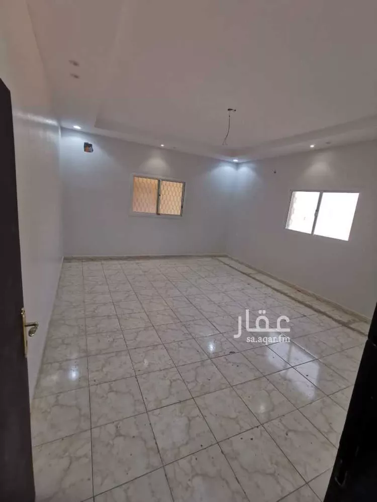 دور للإيجار في شارع العباس الرشيدي ، حي العزيزية ، الرياض ، منطقة الرياض صورة 2