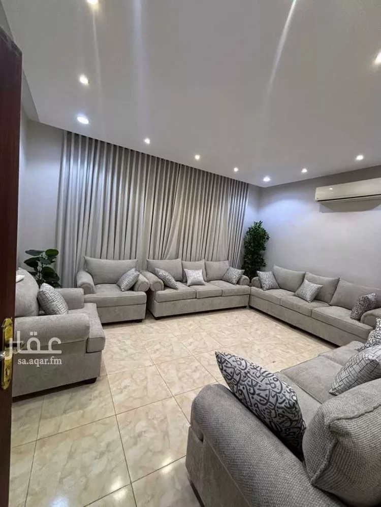 فيلا للبيع في شارع معشورا, حي العزيزية, مدينة الرياض, منطقة الرياض صورة 5