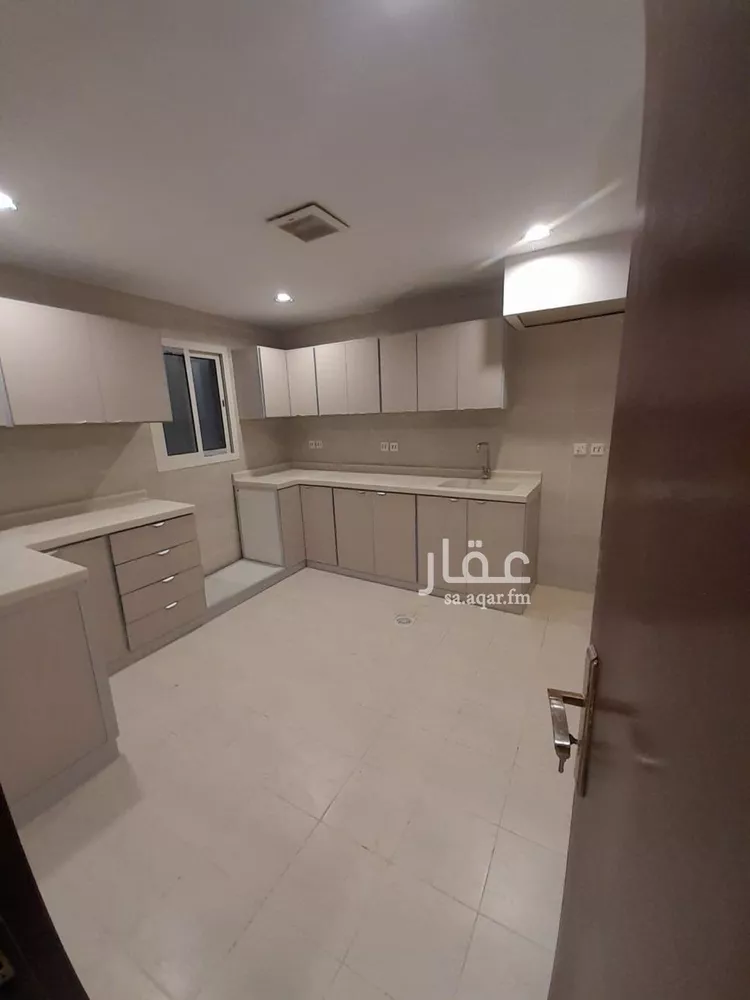 شقة للإيجار في شارع المنذر بن ساوي, حي الملز, مدينة الرياض, منطقة الرياض صورة 2