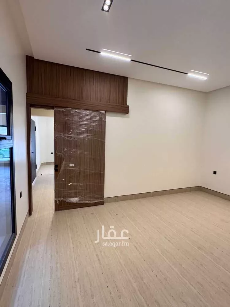 فيلا للبيع في شارع الامام البخاري, حي ظهرة العودة شرق, مدينة الدرعية, منطقة الرياض 7