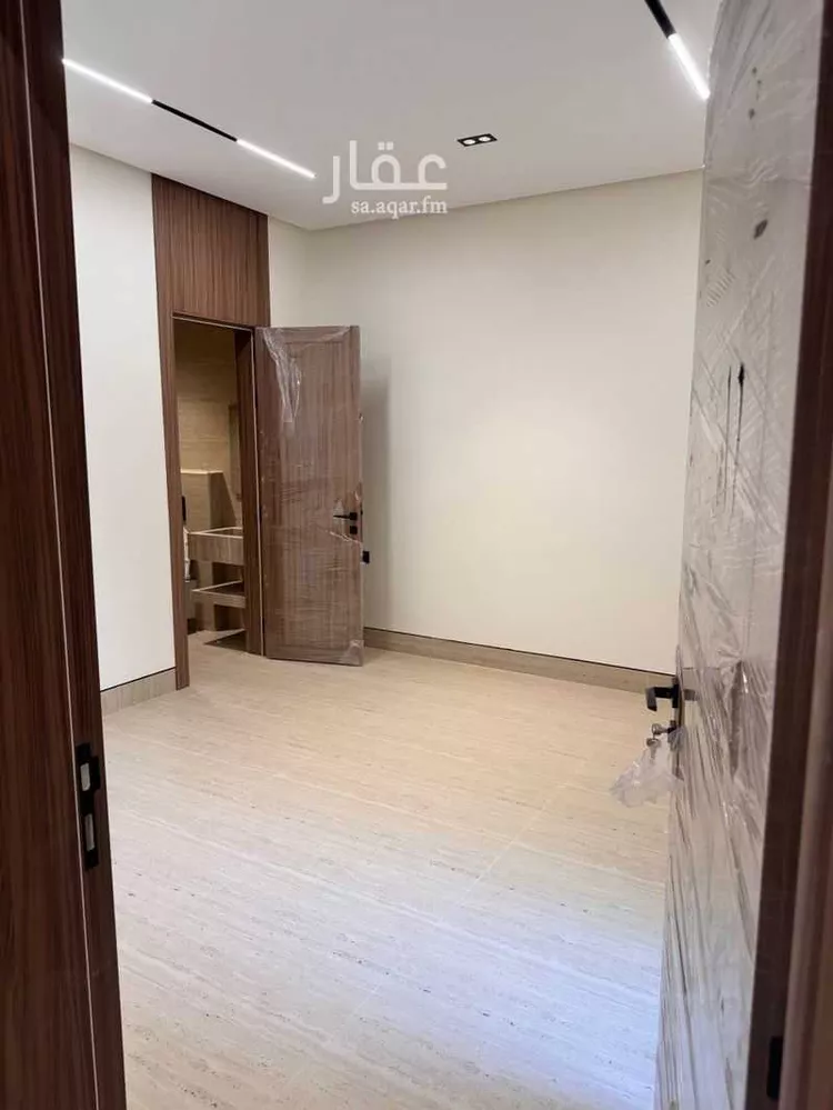 فيلا للبيع في شارع الامام البخاري, حي ظهرة العودة شرق, مدينة الدرعية, منطقة الرياض 16