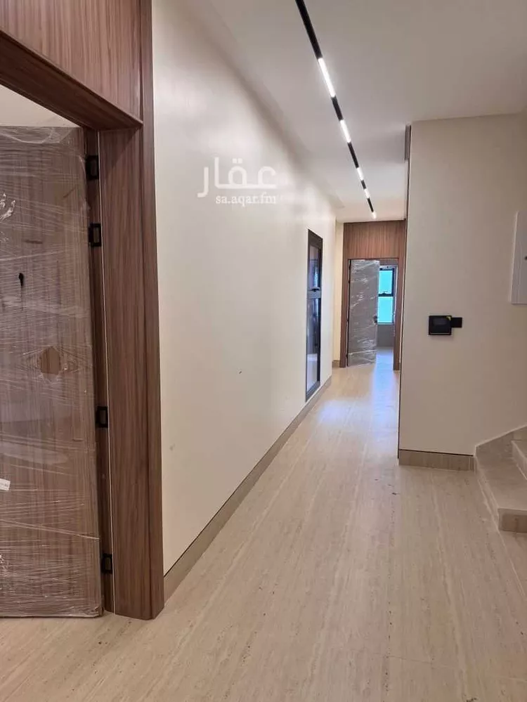 فيلا للبيع في شارع الامام البخاري, حي ظهرة العودة شرق, مدينة الدرعية, منطقة الرياض 9