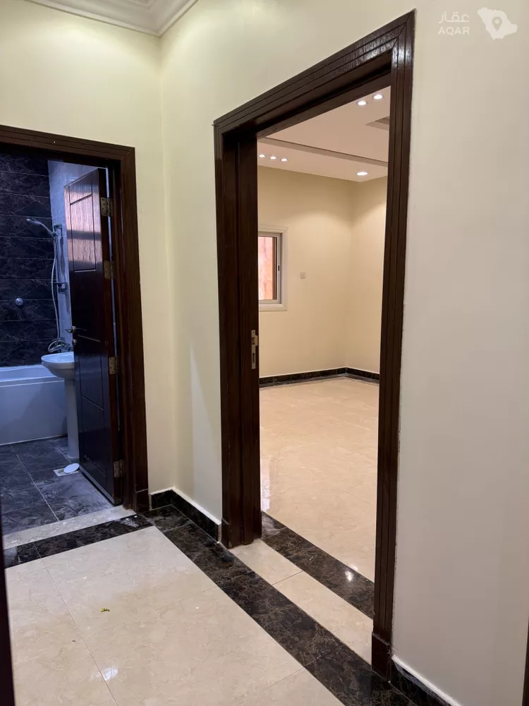 Floor for Rent in Riyadh Dhahrat Laban 4