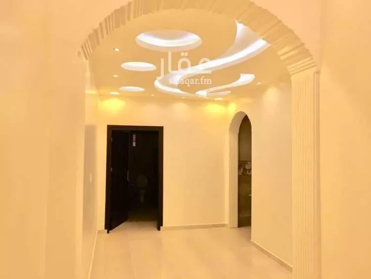 عمارة للبيع في شارع علي ابن ابي الازهر, حي الحلقة الشرقية, مدينة الطائف, منطقة مكة المكرمة صورة 2