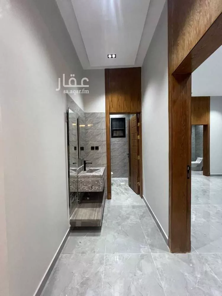 Floor for Sale in Riyadh Badr 6