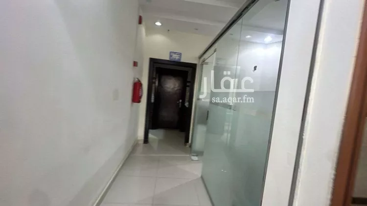 عمارة للبيع في شارع عمر الريس, حي الشرفية, مدينة الرياض, منطقة الرياض صورة 5