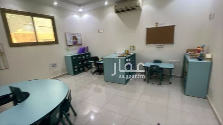 عمارة للبيع في شارع عمر الريس, حي الشرفية, مدينة الرياض, منطقة الرياض صورة 3