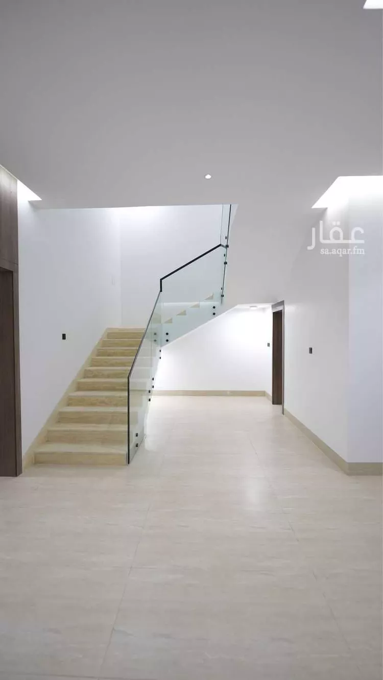 فيلا للبيع في شارع الزمرد, حي السيف, مدينة الدمام, المنطقة الشرقية 9